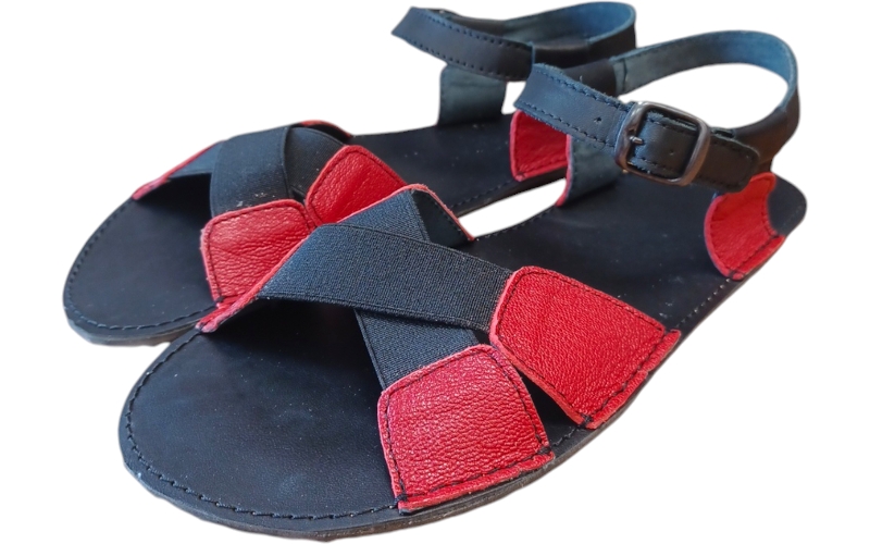 Kožené dámské barefoot  sandály JUAN červená