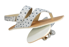 květované barefoot žabky