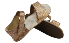 měděné barefoot sandálky měděné barefoot sandálky