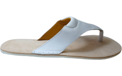 bílé barefoot žabky